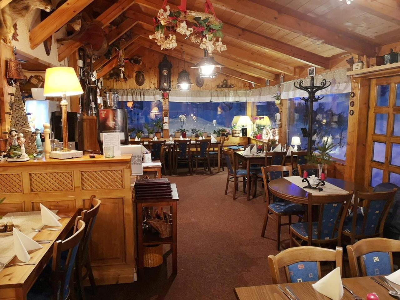 Bergzentrum Pam Яхимов Екстериор снимка