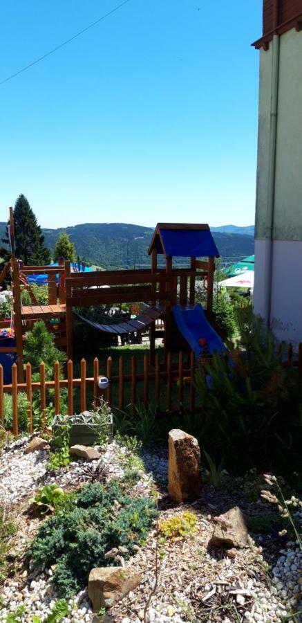 Bergzentrum Pam Яхимов Екстериор снимка